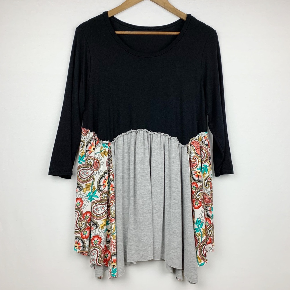 Boutique Brand Sol RHR Asymmetric Floral Blouse